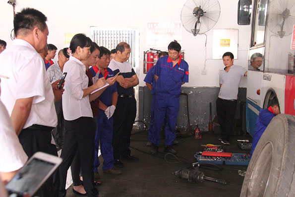 湖南望城县雷锋汽车运输有限公司,长沙城市交通,校车运营,安保服务,新能源科技