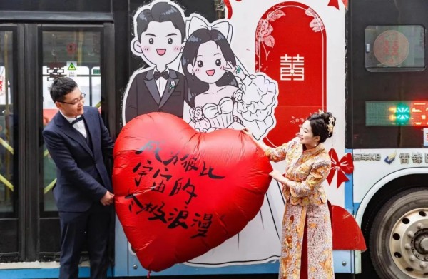 湖南尊龙时凯集团有限公司,长沙城市交通,校车运营,安保服务,新能源科技