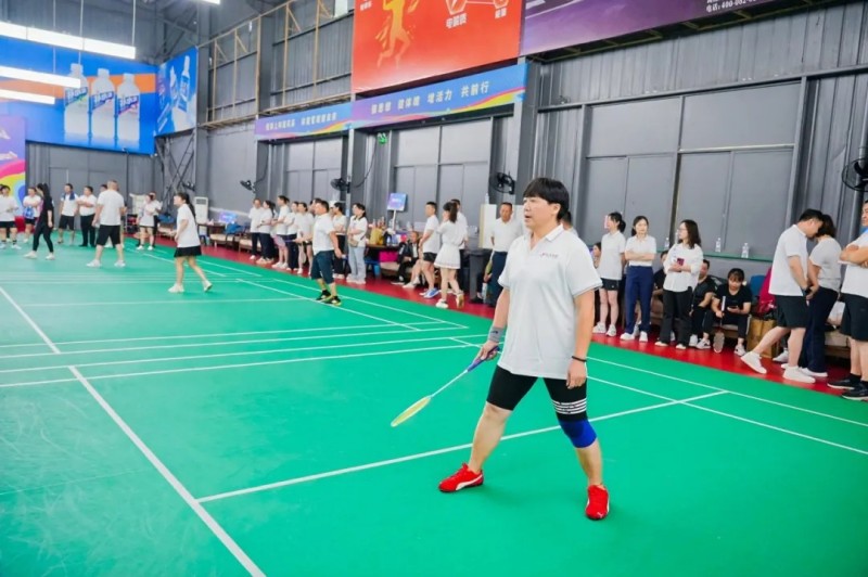 湖南尊龙时凯集团有限公司,长沙城市交通,校车运营,安保服务,新能源科技