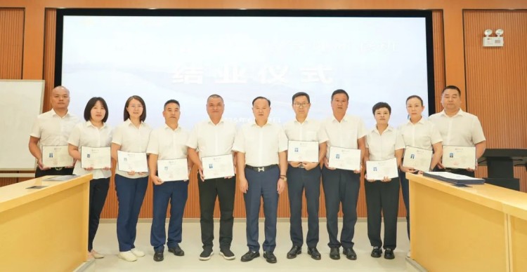 湖南尊龙时凯集团有限公司,长沙城市交通,校车运营,安保服务,新能源科技