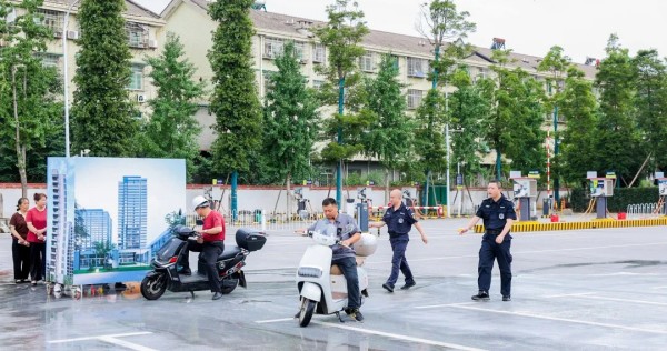 湖南尊龙时凯集团有限公司,长沙城市交通,校车运营,安保服务,新能源科技 湖南尊龙时凯集团有限公司,长沙城市交通,校车运营,安保服务,新能源科技